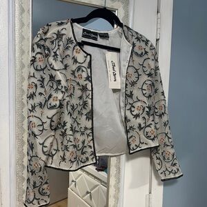 Jewel Queen Vintage Floral Embroidered Jacket